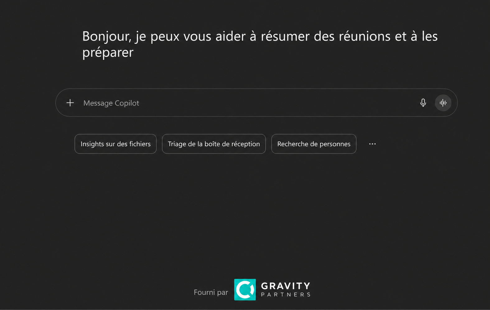 Footer de marque réel dans Copilot Chat, affichant « Fourni par » et le logo GRAVITY Partners